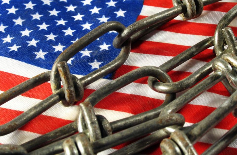 flag in chains